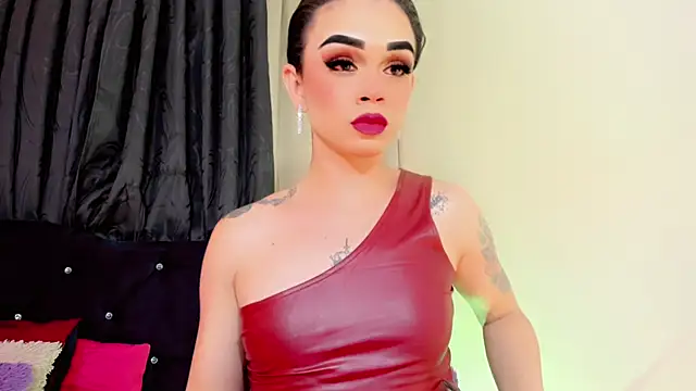 Snapshot of lesly_xx chatting on October 24, 3:38 am lesly xx online show from October 24, 3:38 am