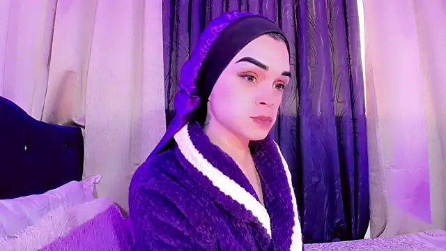 Snapshot of lesly_xx chatting on February 28, 7:46 pm lesly xx online show from February 28, 7:46 pm