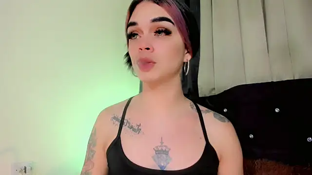 lesly xx online show from June 12, 3:15 am