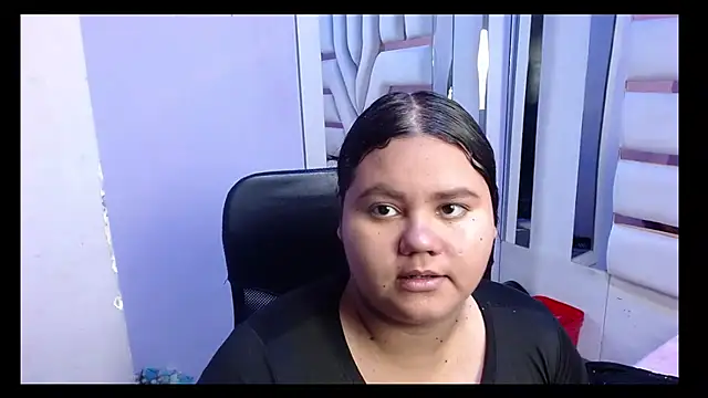 Snapshot of ValenTitis chatting on November 11, 8:36 pm ValenTitis online show from November 11, 8:36 pm