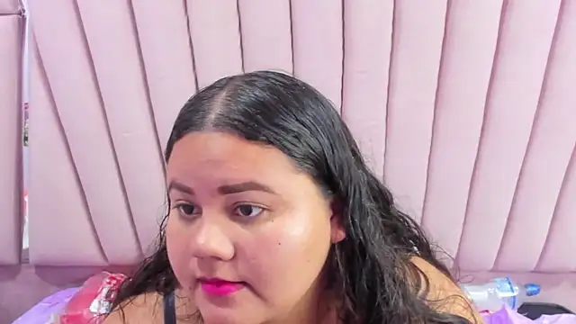 Snapshot of ValenTitis chatting on March 5, 11:05 pm ValenTitis online show from March 5, 11:05 pm