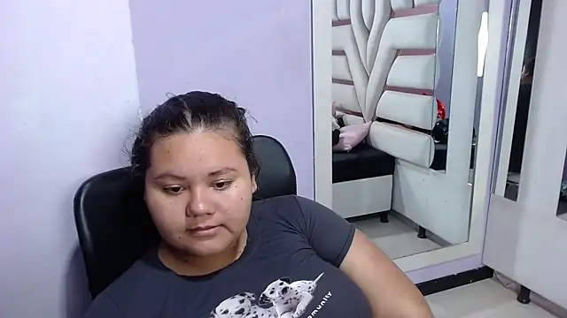 Snapshot of ValenTitis chatting on October 29, 8:52 pm ValenTitis online show from October 29, 8:52 pm