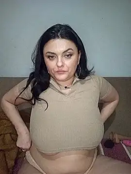 sweetychloelle online show from December 15, 7:21 pm