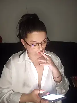 sweetychloelle online show from March 2, 5:09 pm