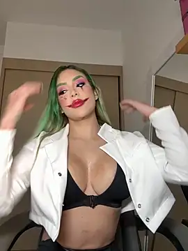 mi suk11 online show from October 31, 6:59 pm