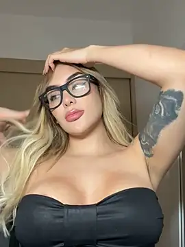 mi suk11 online show from October 18, 9:17 pm