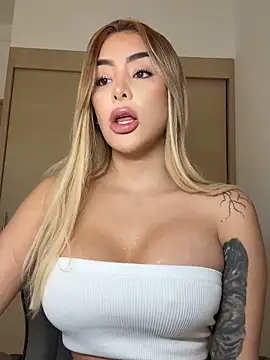 mi suk11 online show from October 24, 5:23 pm