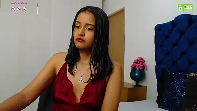 Lili666  online show from April 17, 3:42 am