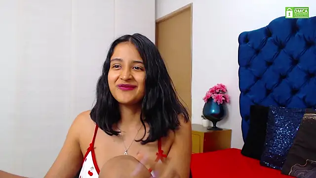 Snapshot of Lili666_ chatting on March 2, 5:08 am Lili666 online show from March 2, 5:08 am