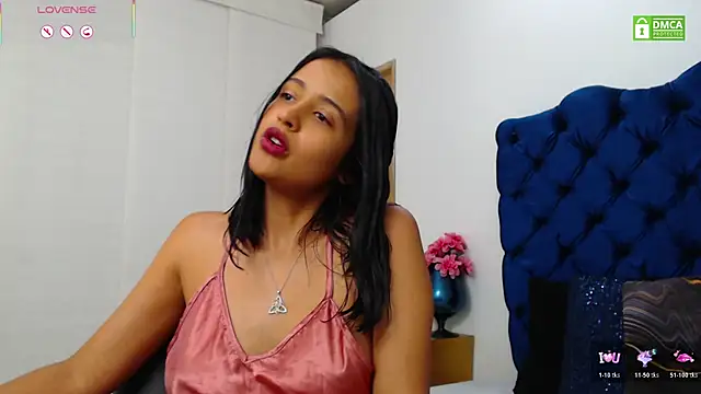 Lili666  online show from April 13, 3:21 am