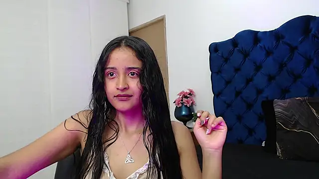 Lili666  online show from November 7, 3:11 am