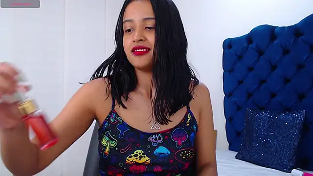 Lili666  online show from May 15, 3:48 am