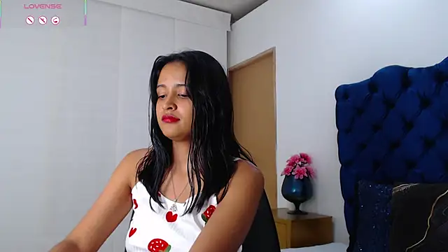 Snapshot of Lili666_ chatting on July 8, 3:19 am Lili666 online show from July 8, 3:19 am