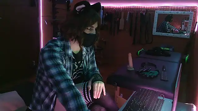 Ginny-the-bdsm-nympho online show from December 21, 5:58 pm