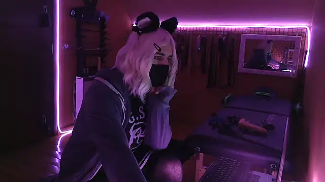 Ginny-the-bdsm-nympho online show from October 5, 4:20 pm