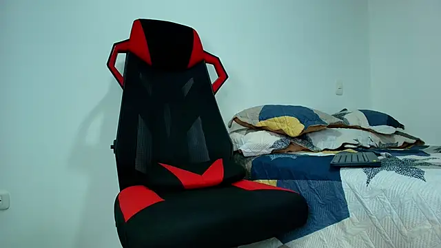 JONAS SMITH  online show from October 24, 7:24 pm