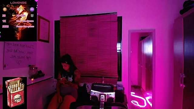 Misslana wn1 online show from October 31, 5:37 am