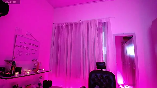Snapshot of Misslana_wn1 chatting on March 13, 12:37 am Misslana wn1 online show from March 13, 12:37 am
