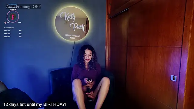 Snapshot of kattypark chatting on January 7, 3:46 am kattypark online show from January 7, 3:46 am