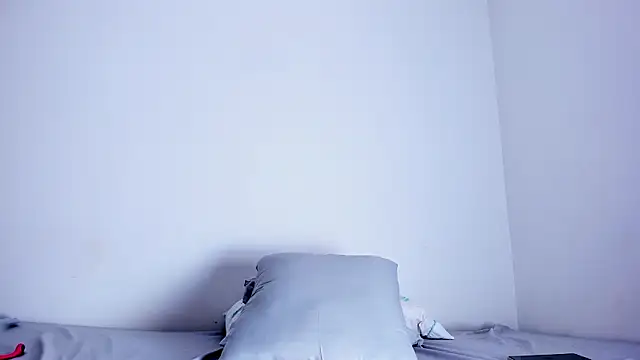 Skarleth69 online show from March 5, 11:51 am