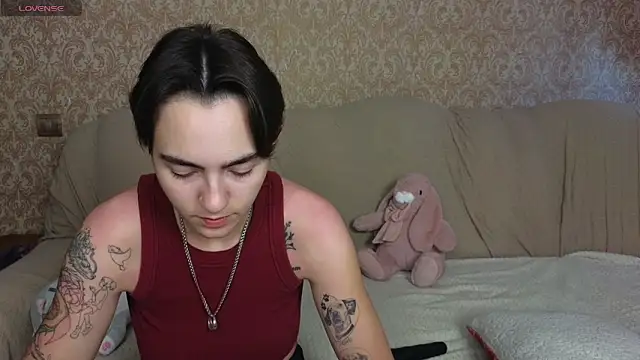 Snapshot of twobabesweet chatting on July 2, 2:56 am twobabesweet online show from July 2, 2:56 am