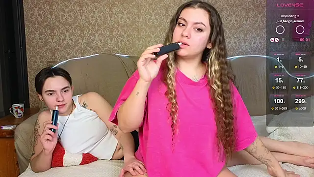 twobabesweet online show from March 8, 3:06 am