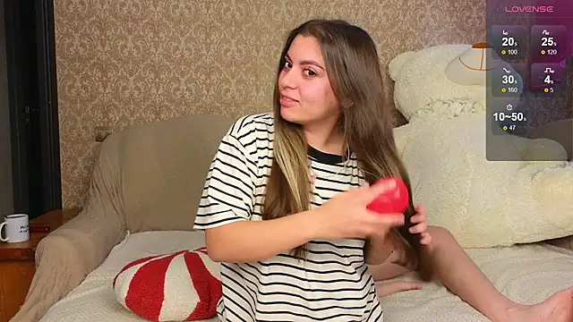 twobabesweet online show from September 11, 4:12 am