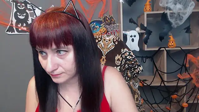 NinaFlawlees online show from October 30, 1:09 pm