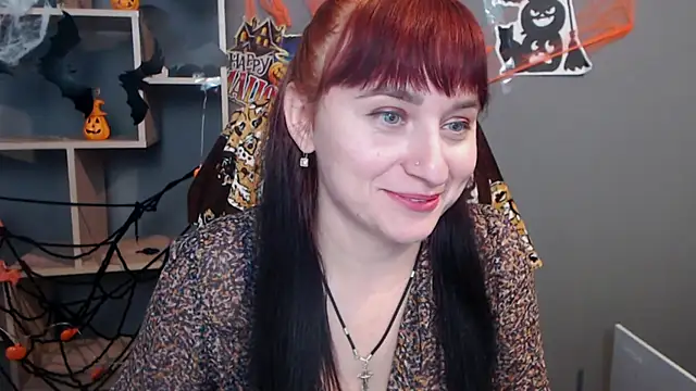 NinaFlawlees online show from November 3, 1:04 pm