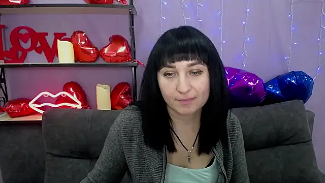 NinaFlawlees online show from February 28, 10:06 pm