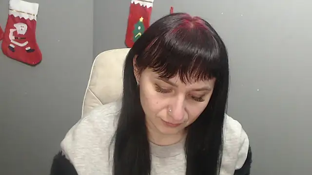 NinaFlawlees online show from January 8, 1:06 pm