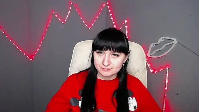 NinaFlawlees online show from April 26, 12:02 pm