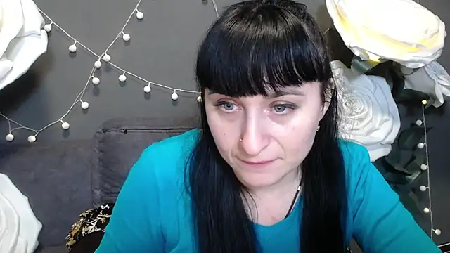 NinaFlawlees online show from November 27, 1:22 pm