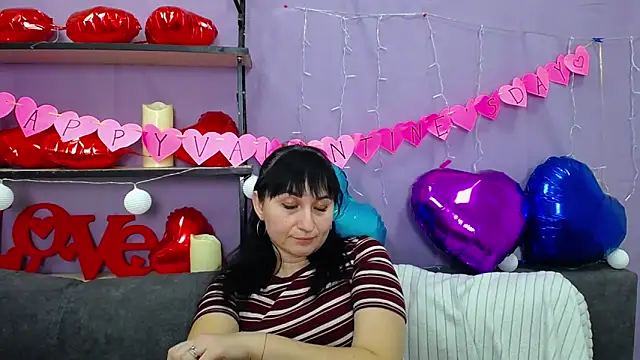 NinaFlawlees online show from February 10, 2:52 am