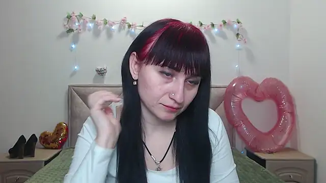 NinaFlawlees online show from March 5, 12:57 pm