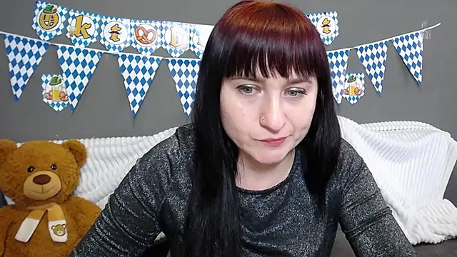 NinaFlawlees online show from September 28, 12:12 pm