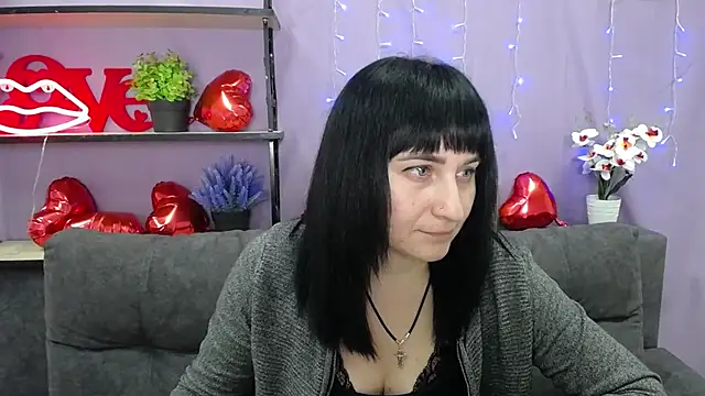 NinaFlawlees online show from March 7, 7:27 pm