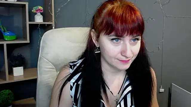 NinaFlawlees online show from November 17, 12:53 pm