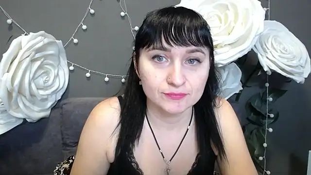 NinaFlawlees online show from November 23, 12:59 pm