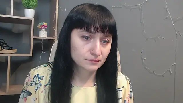 NinaFlawlees online show from November 29, 1:11 pm