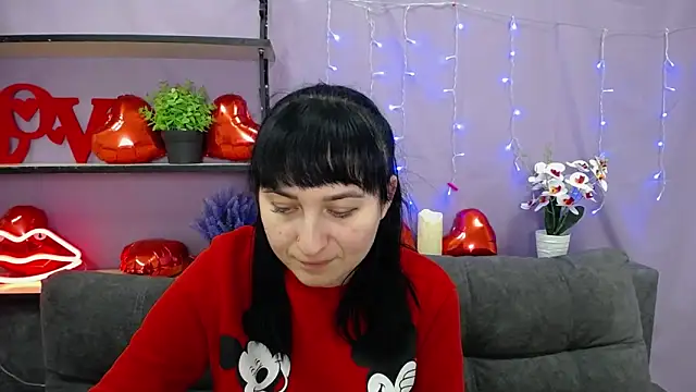 NinaFlawlees online show from March 5, 11:49 pm