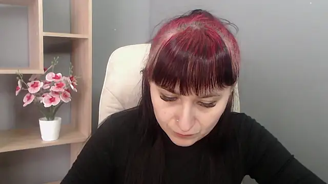 NinaFlawlees online show from February 23, 1:01 pm