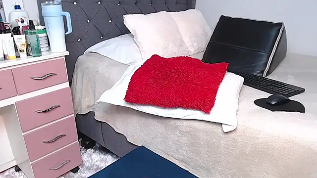 CanndyBrunett online show from March 7, 11:21 pm