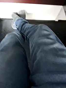 robinsan1010 online show from March 8, 4:23 am