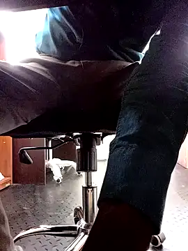 robinsan1010 online show from March 20, 5:57 am