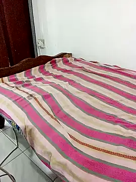 robinsan1010 online show from April 8, 4:30 pm