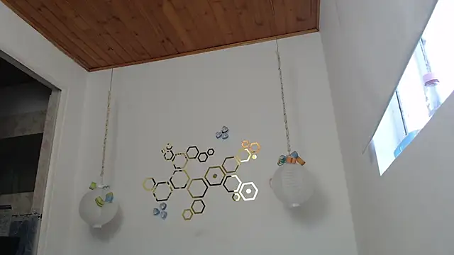 adriscute online show from March 2, 10:56 pm