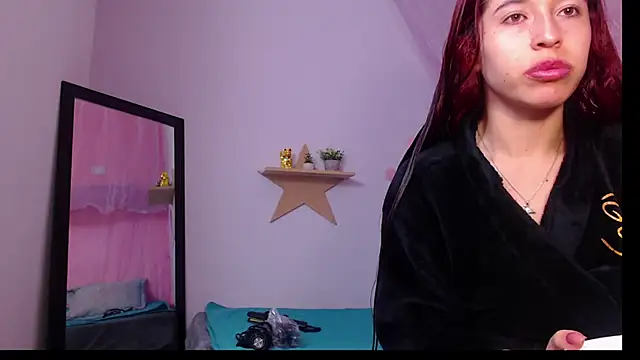 adriscute online show from May 17, 11:49 pm