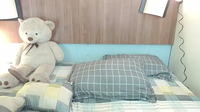 Danna Wester online show from October 2, 2:53 pm