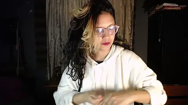 Hathorlove online show from February 26, 6:35 am